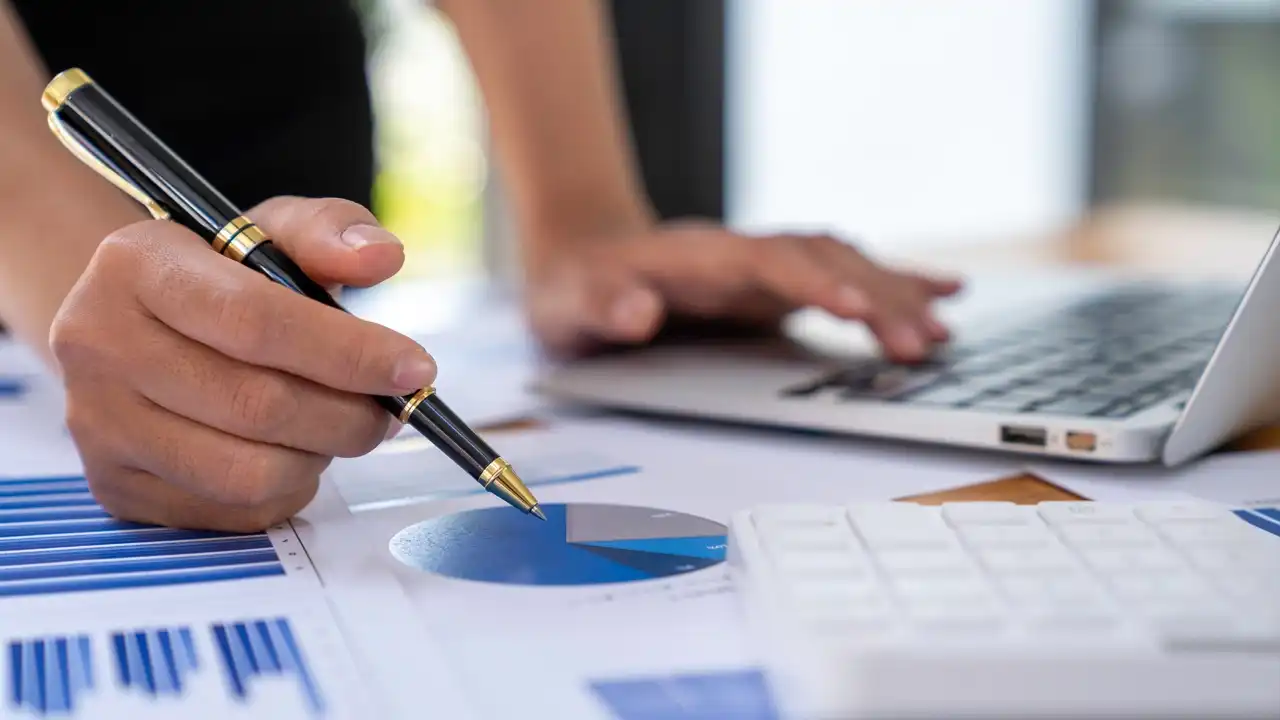 Tail Spend vs Tactical Spend vs Maverick Spend